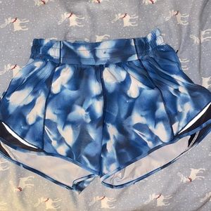 Lululemon hotty hot shorts 4”